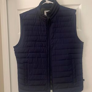 Gap puffer vest